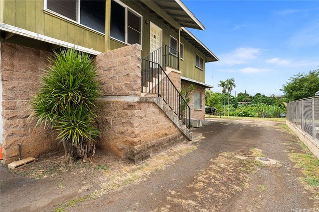 94-815 Waipahu Street, Waipahu, HI 96797