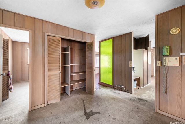 94-815 Waipahu Street, Waipahu, HI 96797