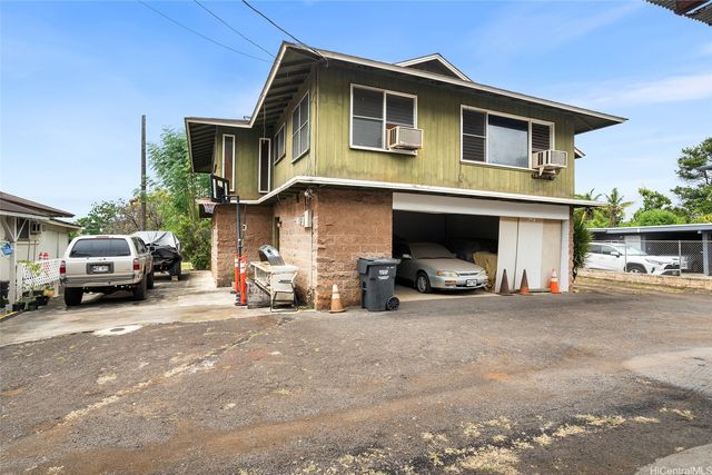 94-815 Waipahu Street, Waipahu, HI 96797