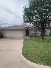 10409 Pleasant Mound Drive, Fort Worth, TX 76108