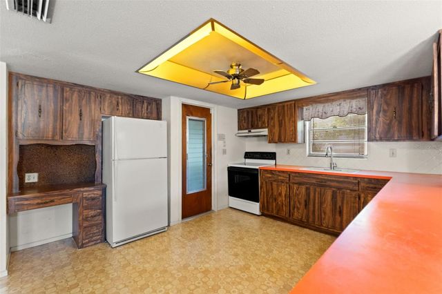 8511 LONG BOAT LANE, Hudson, FL 34667