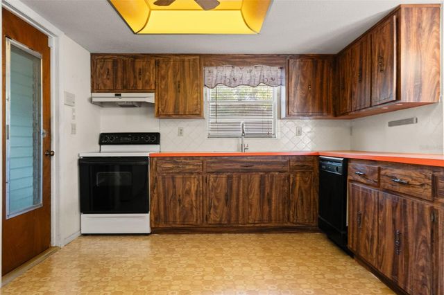 8511 LONG BOAT LANE, Hudson, FL 34667