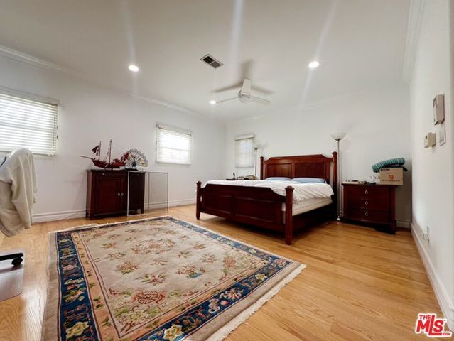 3128 Club Drive, Los Angeles, CA 90064