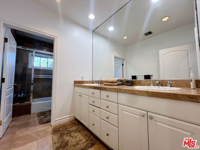 3128 Club Drive, Los Angeles, CA 90064