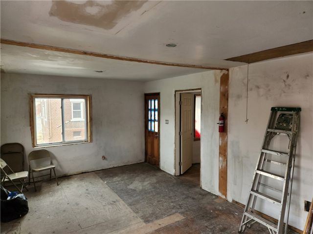 333 Brinton Ave, Trafford, PA 15085