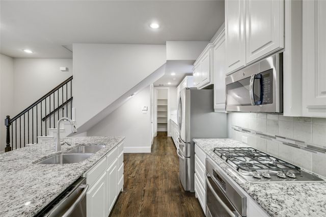 620 Surrey Lane, Flower Mound, TX 75022