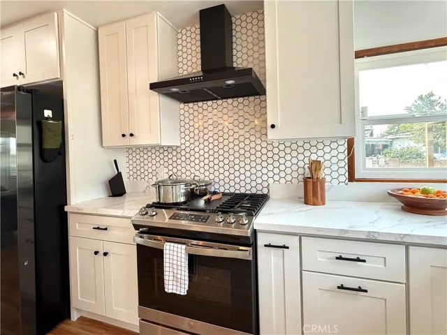 115 W Valencia Avenue B, Anaheim, CA 92805