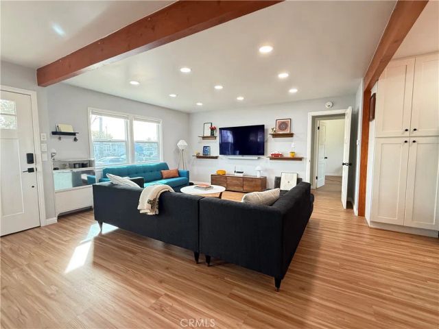 115 W Valencia Avenue B, Anaheim, CA 92805