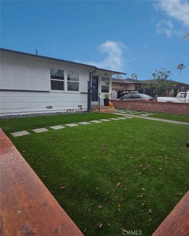 115 W Valencia Avenue B, Anaheim, CA 92805