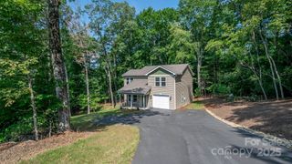 28 Arnie Drive, Etowah, NC 28729