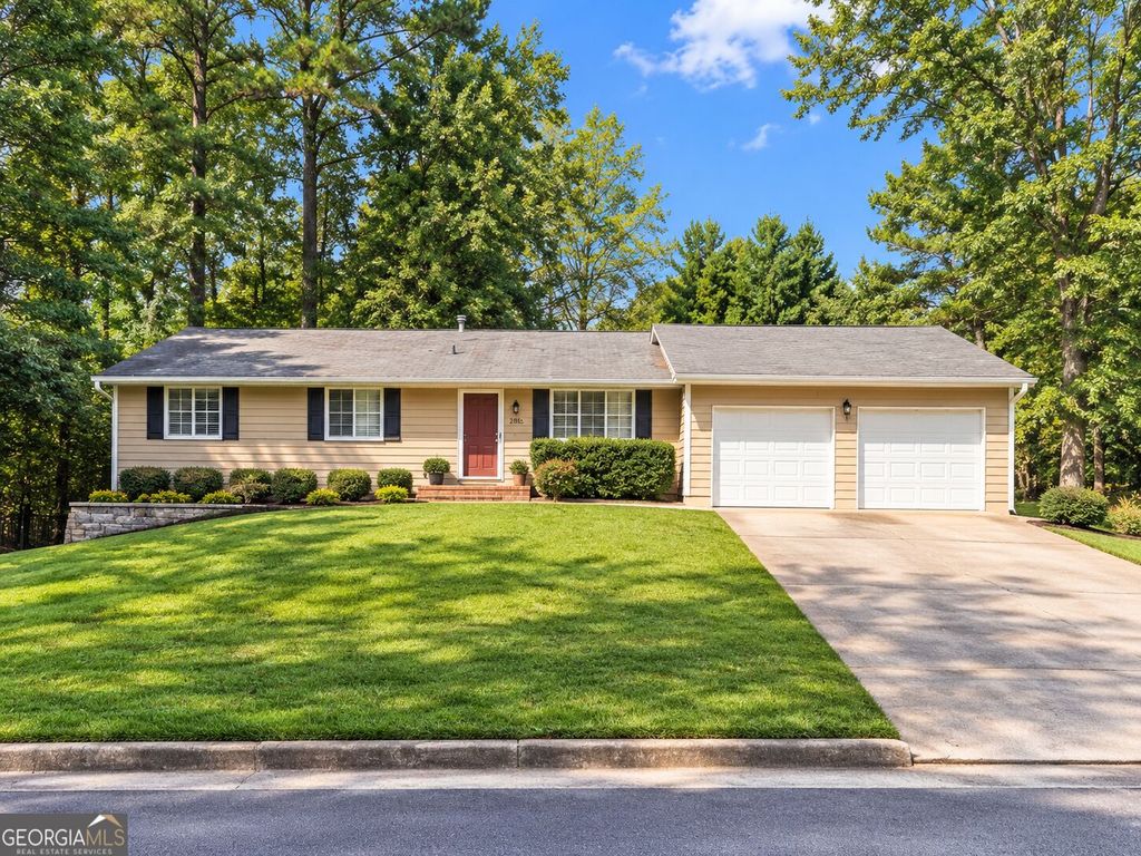 5104 Rock Glen Drive, Stone Mountain, GA 30088