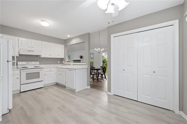 15724 Travis Street, Overland Park, KS 66223