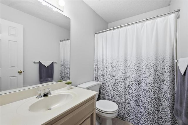 15724 Travis Street, Overland Park, KS 66223