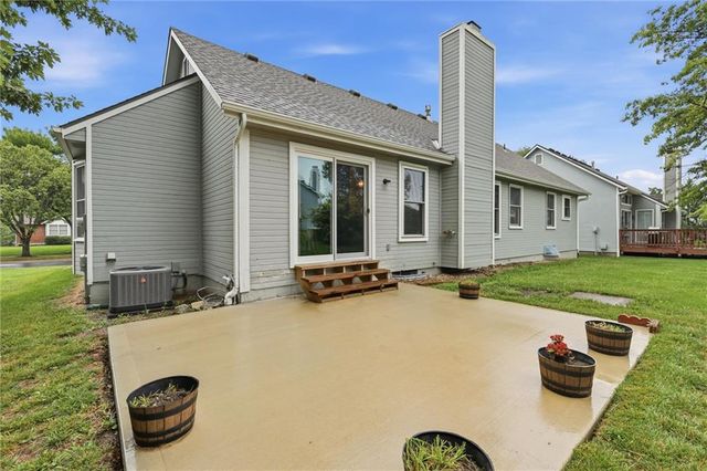 15724 Travis Street, Overland Park, KS 66223