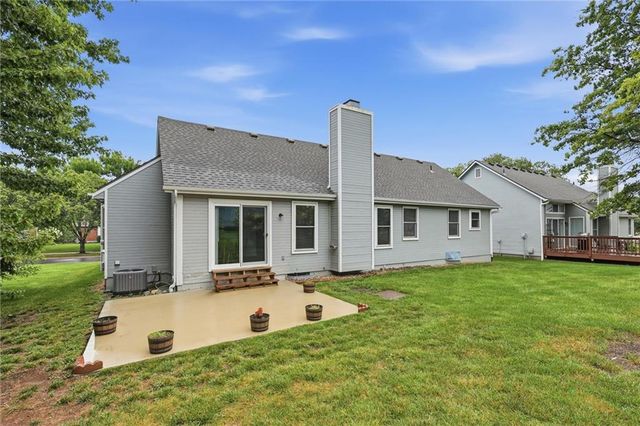 15724 Travis Street, Overland Park, KS 66223