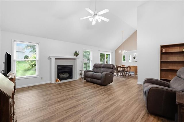 15724 Travis Street, Overland Park, KS 66223