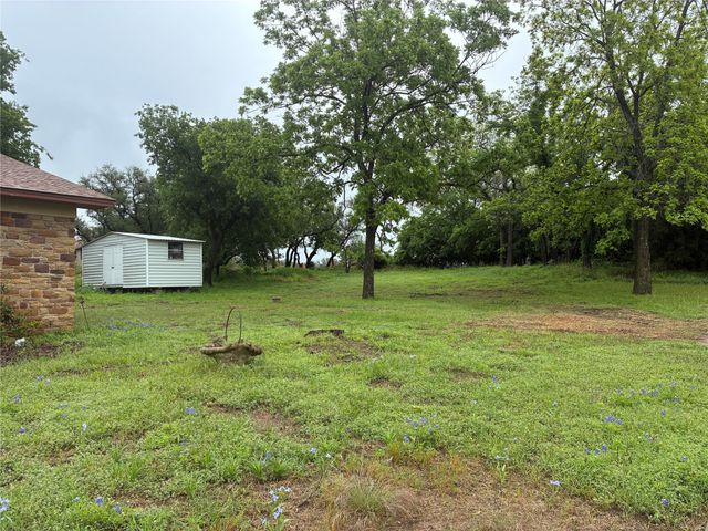 1016 Karen Lane, Goldthwaite, TX 76844