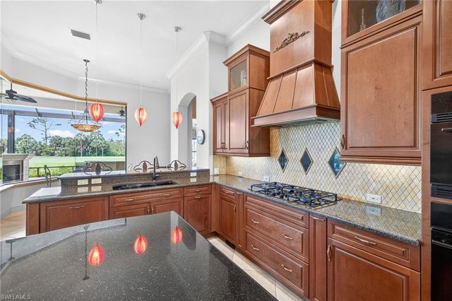 6730 Mossy Glen DR, Fort Myers, FL 33908