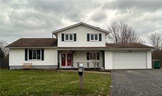 124 Granada Circle, Irondequoit, NY 14609