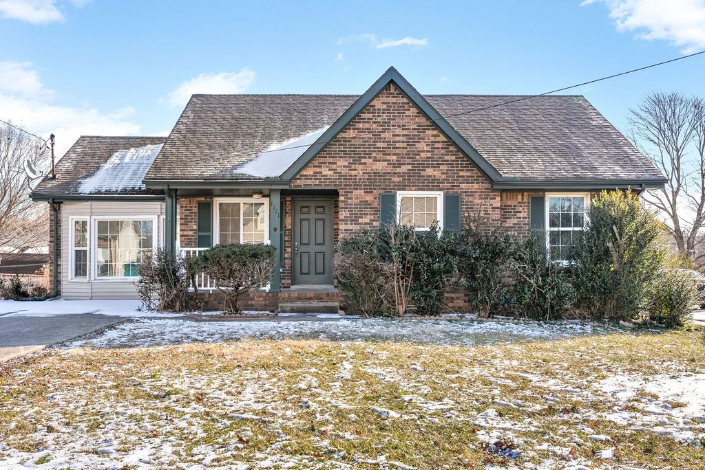 1121 Tobacco Rd, Clarksville, TN 37042