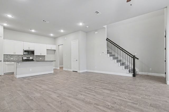 209 Suma Drive, Euless, TX 76040