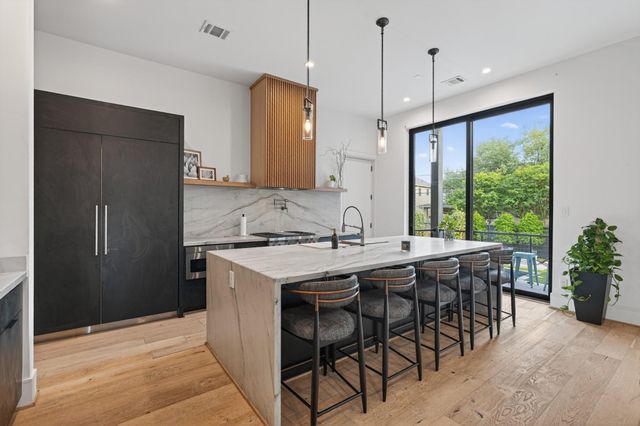 6143 Hurst Street, Houston, TX 77008