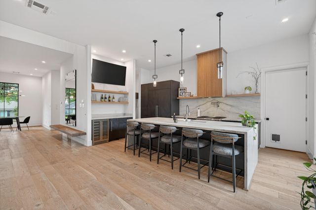 6143 Hurst Street, Houston, TX 77008