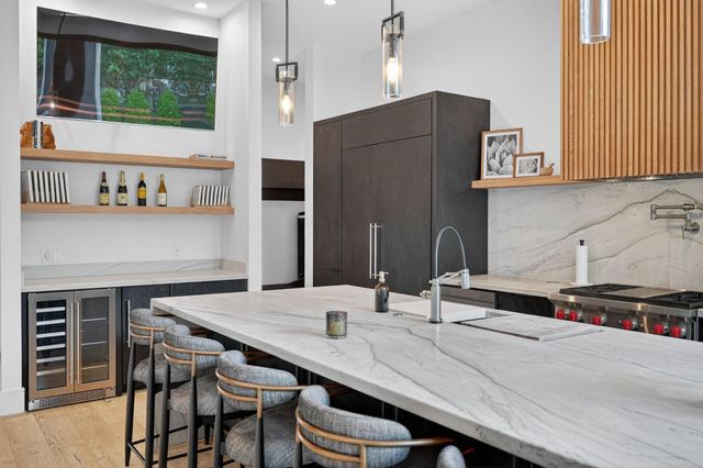 6143 Hurst Street, Houston, TX 77008