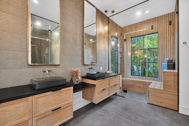 6143 Hurst Street, Houston, TX 77008