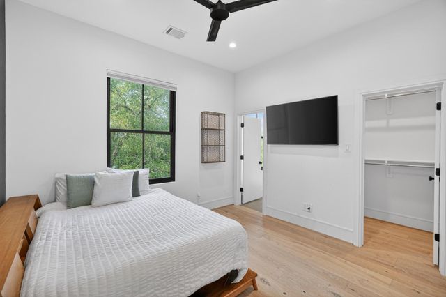 6143 Hurst Street, Houston, TX 77008