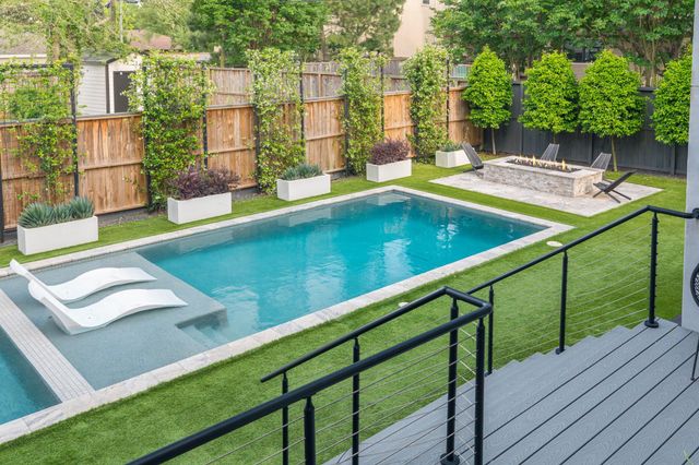 6143 Hurst Street, Houston, TX 77008