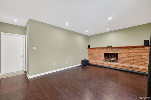 22321 Cascade Drive, Novi, MI 48375