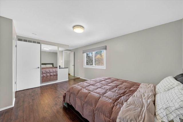 22321 Cascade Drive, Novi, MI 48375