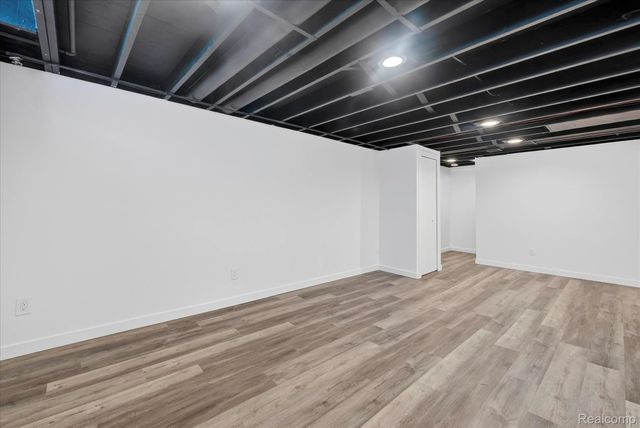 22321 Cascade Drive, Novi, MI 48375