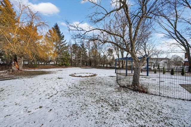 22321 Cascade Drive, Novi, MI 48375