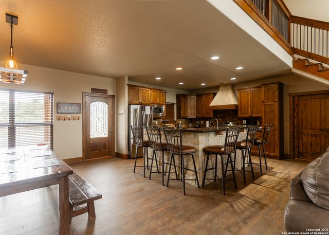 24 morning dew, Concan, TX 78838