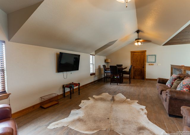 24 morning dew, Concan, TX 78838