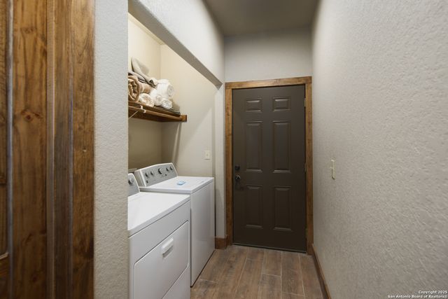 24 morning dew, Concan, TX 78838