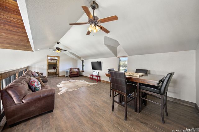 24 morning dew, Concan, TX 78838