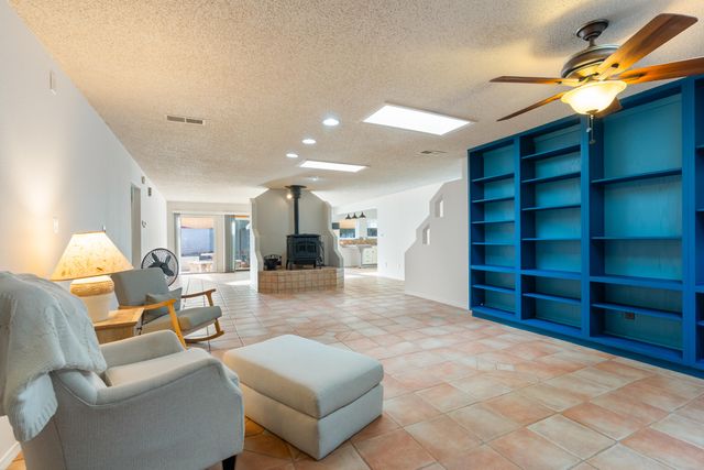 1307 Odlum Drive SE, Albuquerque, NM 87108