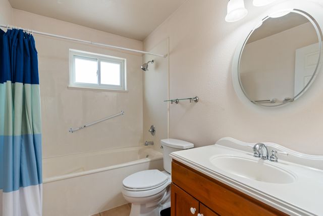 1307 Odlum Drive SE, Albuquerque, NM 87108