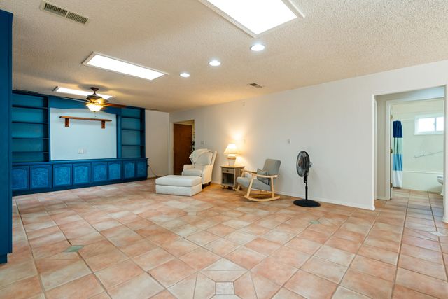 1307 Odlum Drive SE, Albuquerque, NM 87108