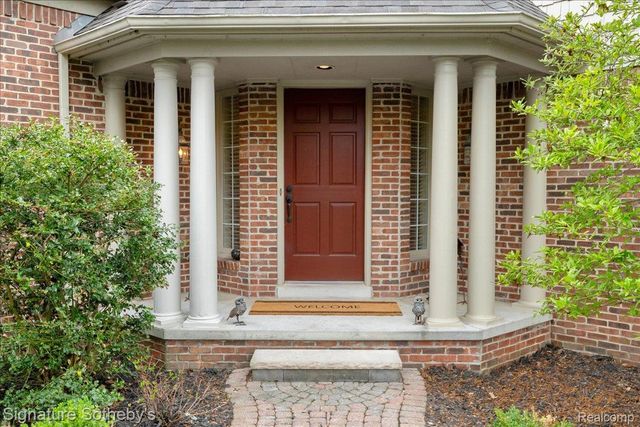 21684 Chase Drive, Novi, MI 48375