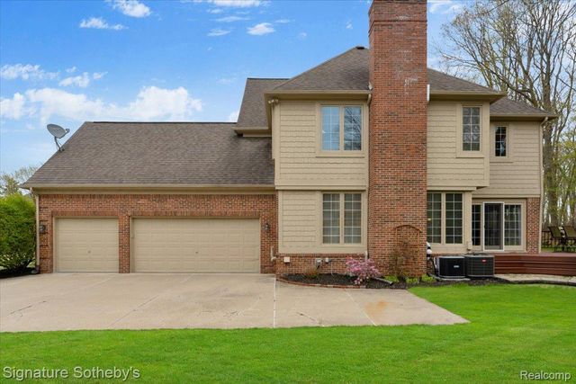 21684 Chase Drive, Novi, MI 48375