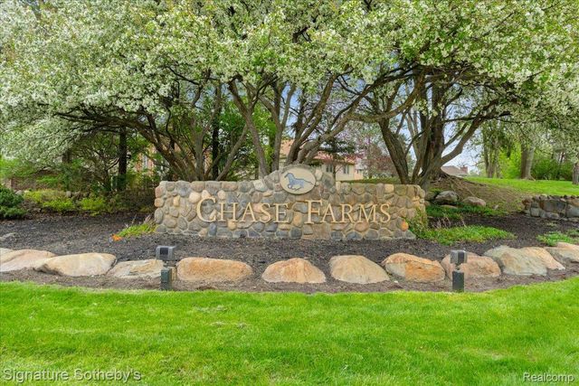 21684 Chase Drive, Novi, MI 48375