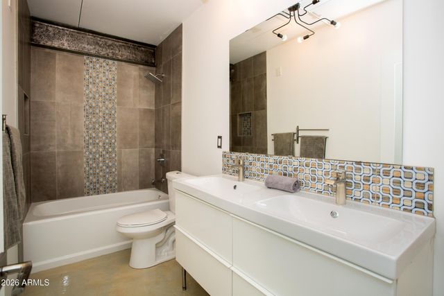 353 E Thomas Road Unit C501, Phoenix, AZ 85012