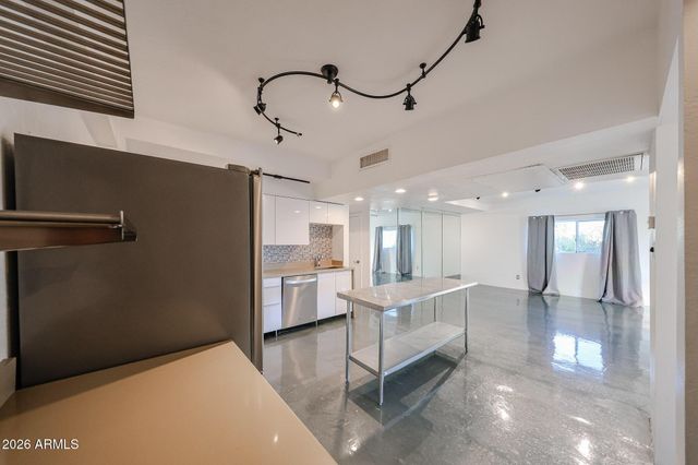 353 E Thomas Road Unit C501, Phoenix, AZ 85012