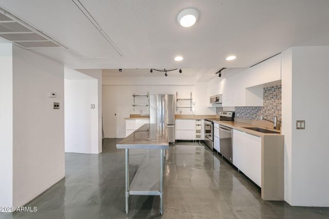 353 E Thomas Road Unit C501, Phoenix, AZ 85012