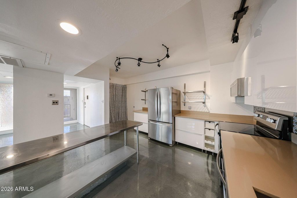 353 E Thomas Road Unit C501, Phoenix, AZ 85012