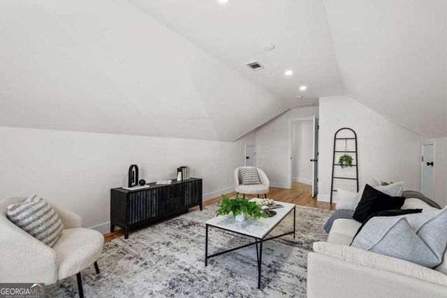 1883 Bennett Ridge, Snellville, GA 30078